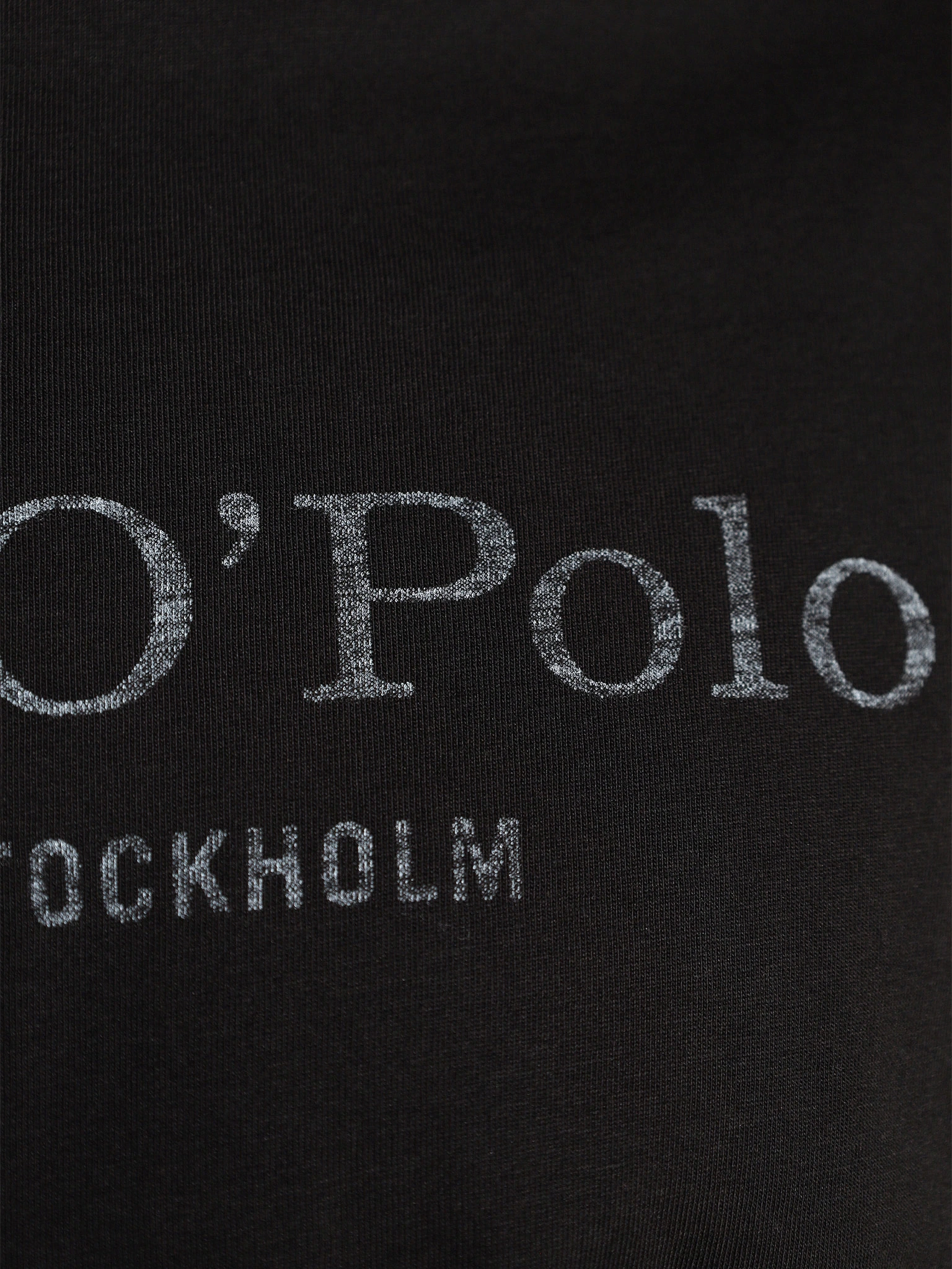 Футболка черного цвета из хлопка